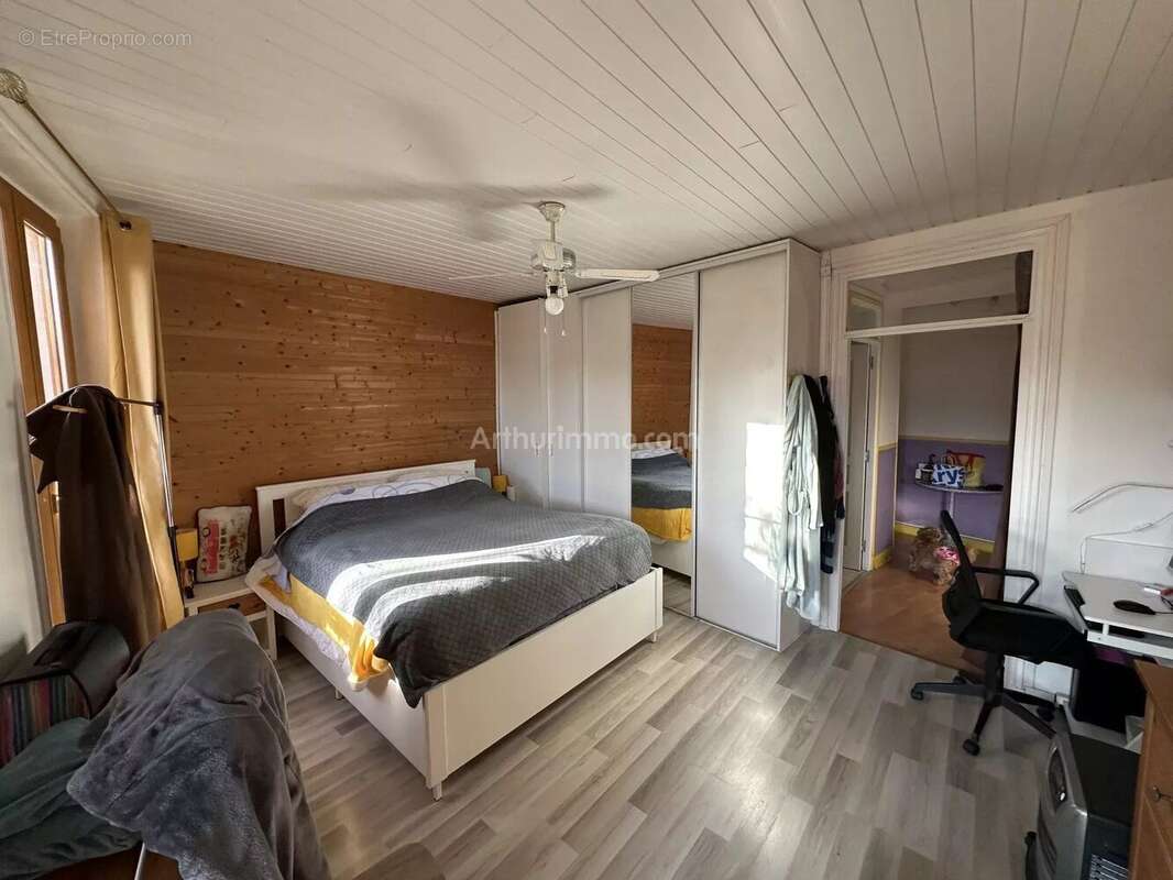 Appartement à SAINT-ANDRE-LES-ALPES