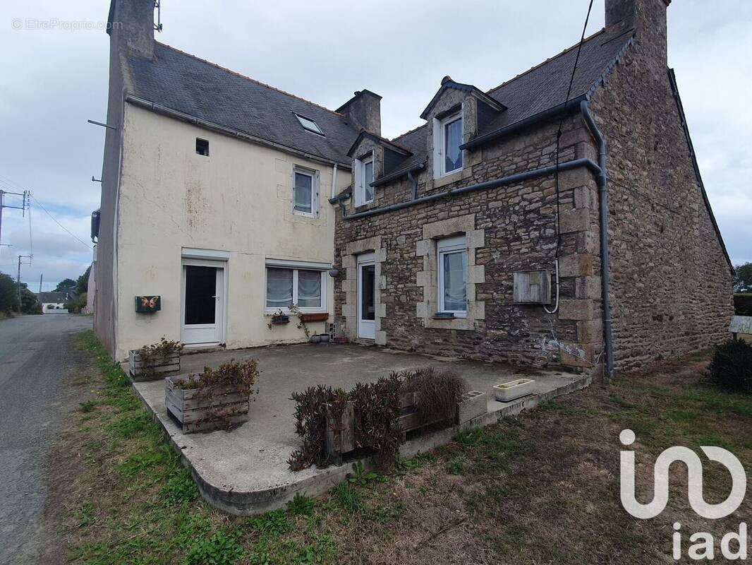 Photo 1 - Maison à PLOUEZEC