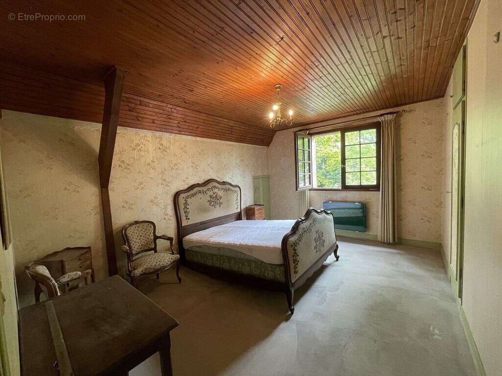 Maison à BAZOCHES-SUR-LE-BETZ