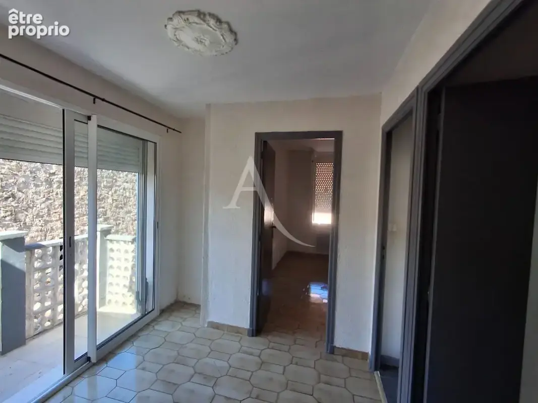 BEDARIEUX  a saisir ! Appartement spacieux au 2ème étage - photo 7