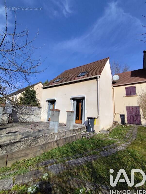Photo 1 - Maison à DONNEMARIE-DONTILLY