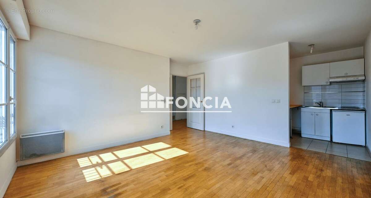 Appartement à SAINT-CYR-L'ECOLE