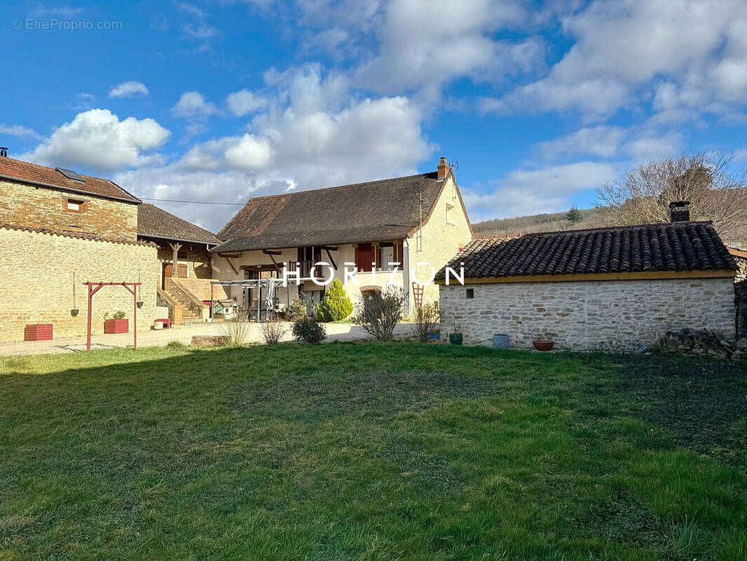 Maison à CHISSEY-LES-MACON