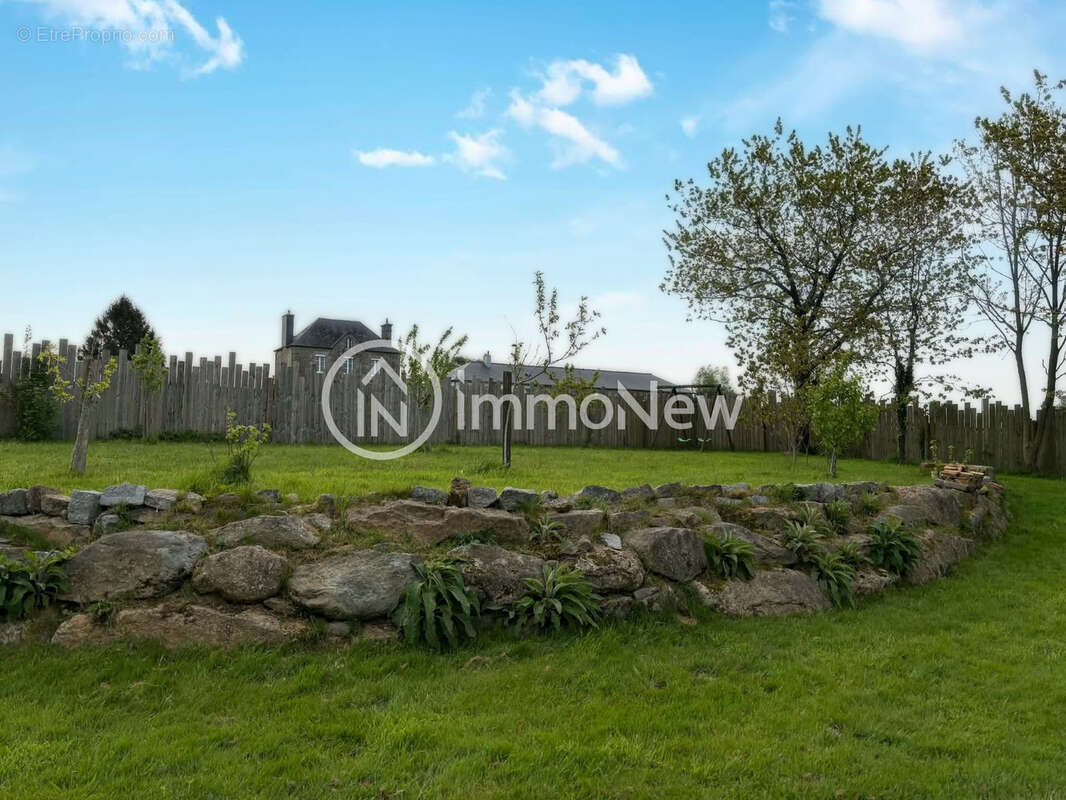 Longere en pierre 108m2 sur 2097m2 - photo 19