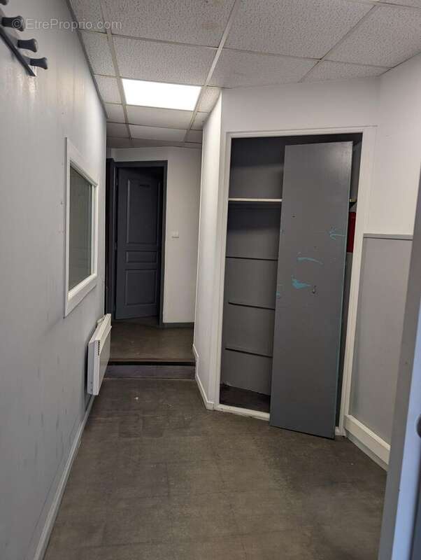 Photo 3 - Commerce à BEAUVAIS