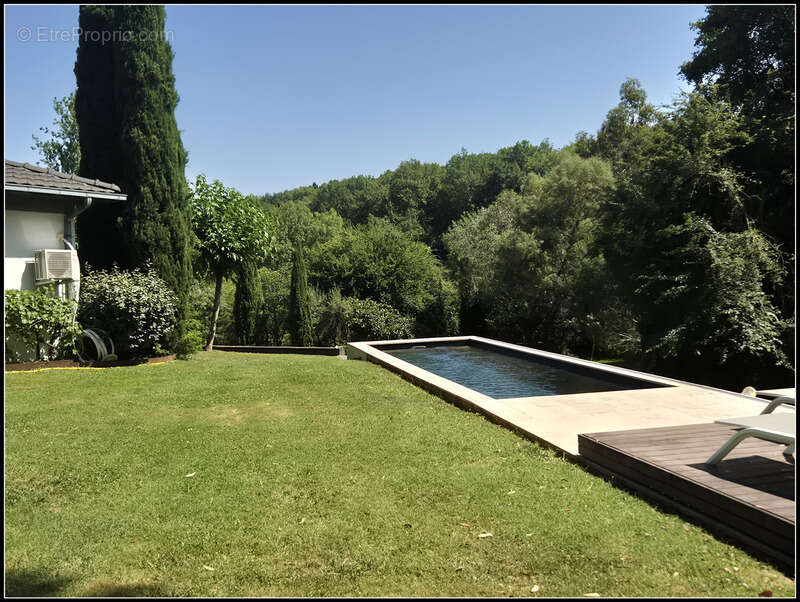 Maison à LA ROMIEU