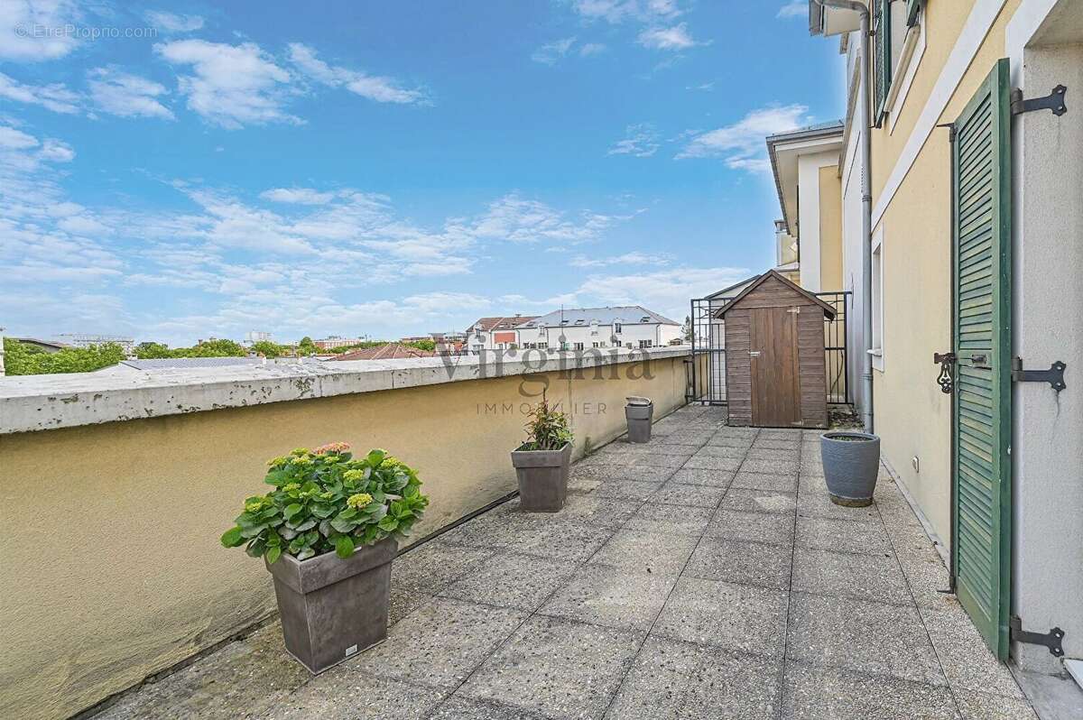 Appartement à MAISONS-ALFORT