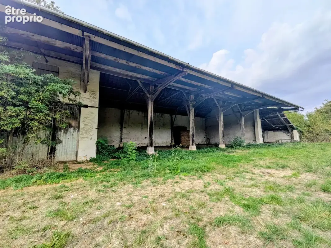 Ref 2330 - Hangar à réhabiliter - photo 4