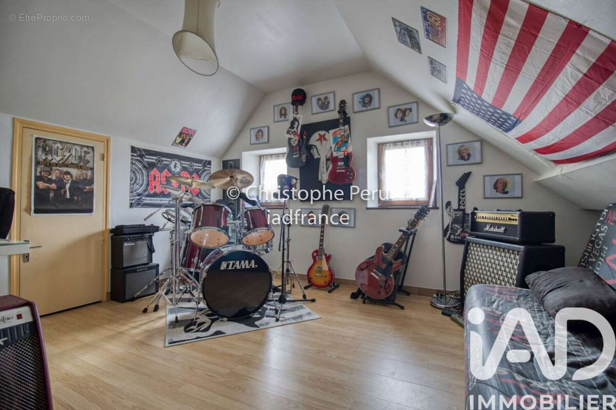 Maison 58 m² à Magny-En-Vexin  - photo 6