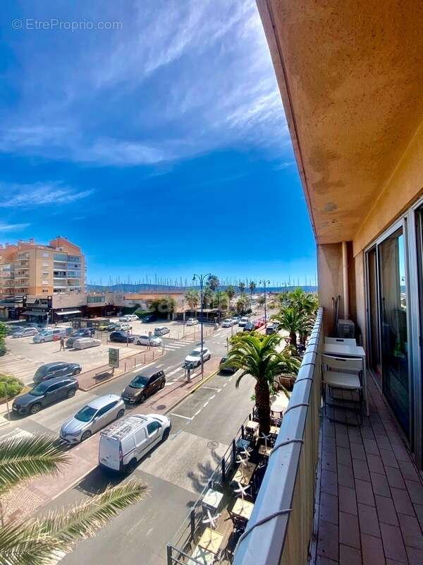 Appartement à HYERES