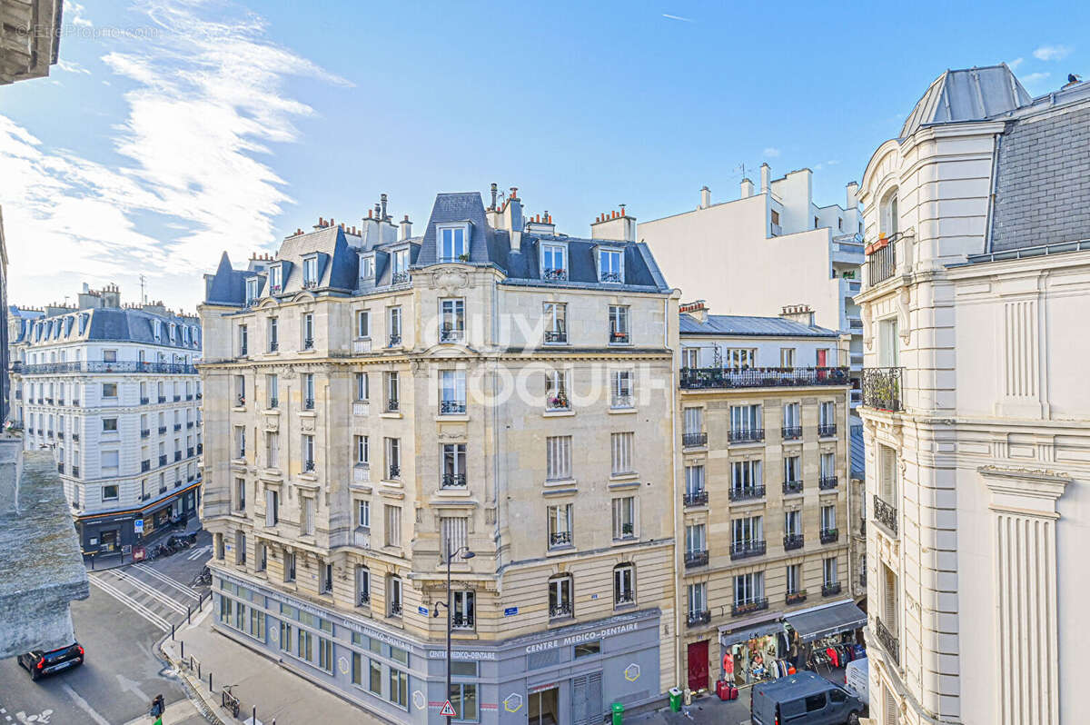 Appartement à PARIS-18E