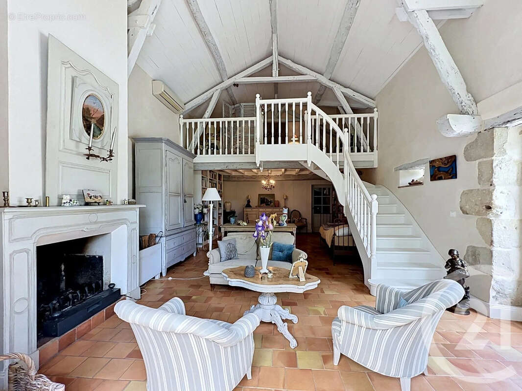 Maison à ORDAN-LARROQUE