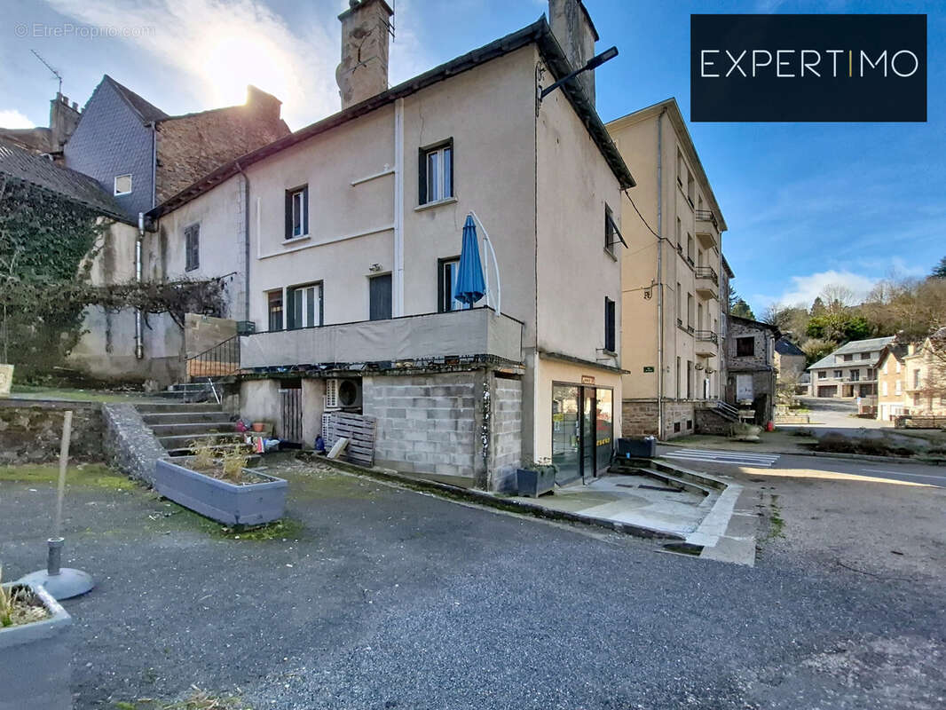 Maison à CASSAGNES-BEGONHES