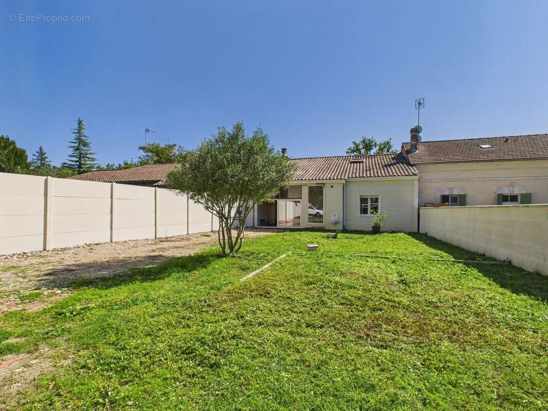 Photo 9 - Maison à MONTLIEU-LA-GARDE