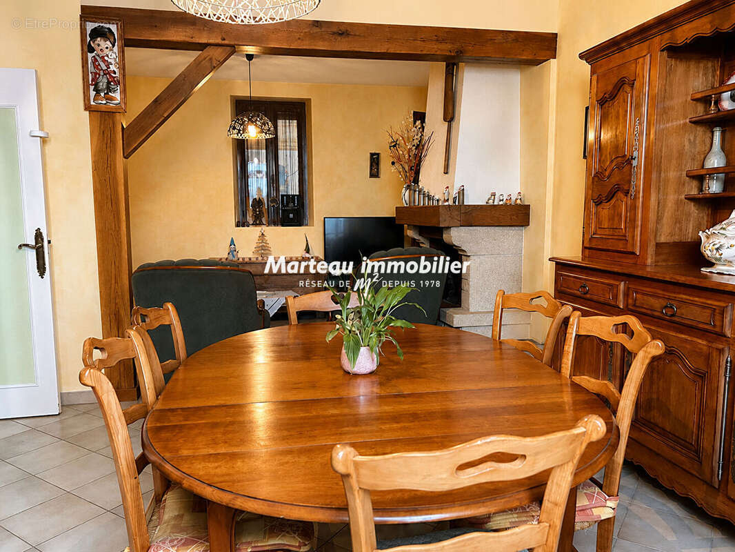 Maison à CHANGE