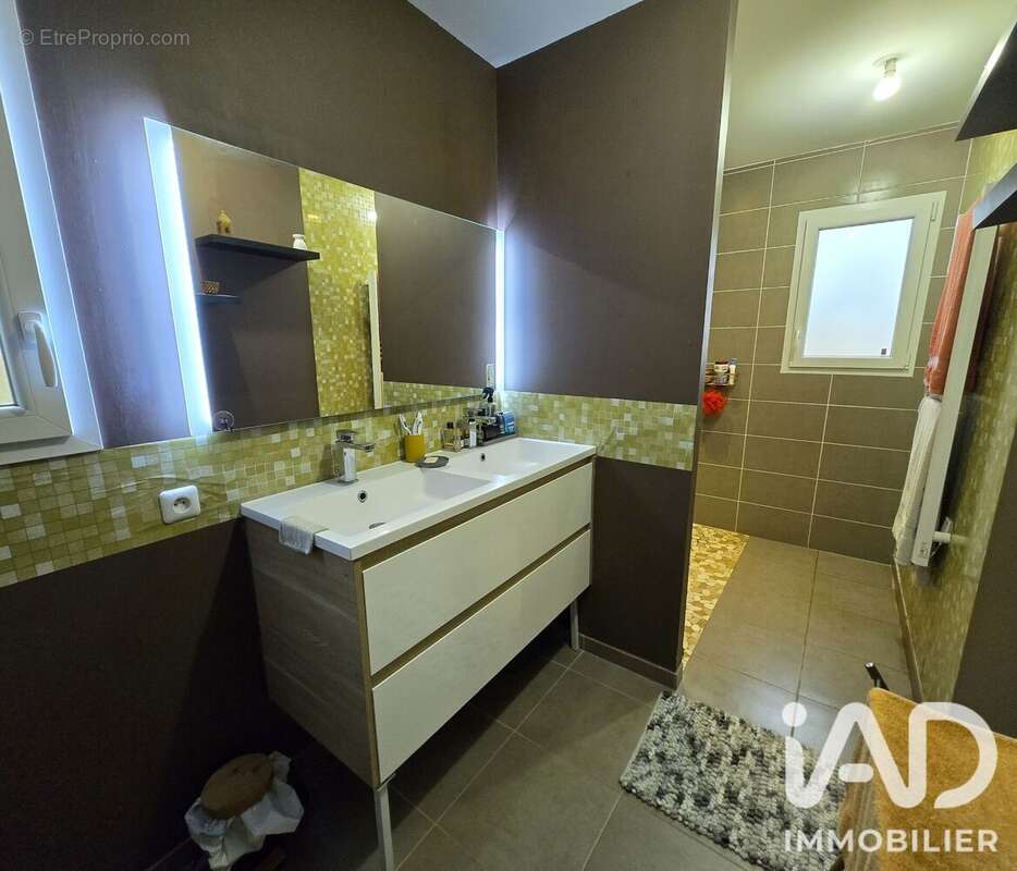 Maison 167 m² à Gajac  - photo 8