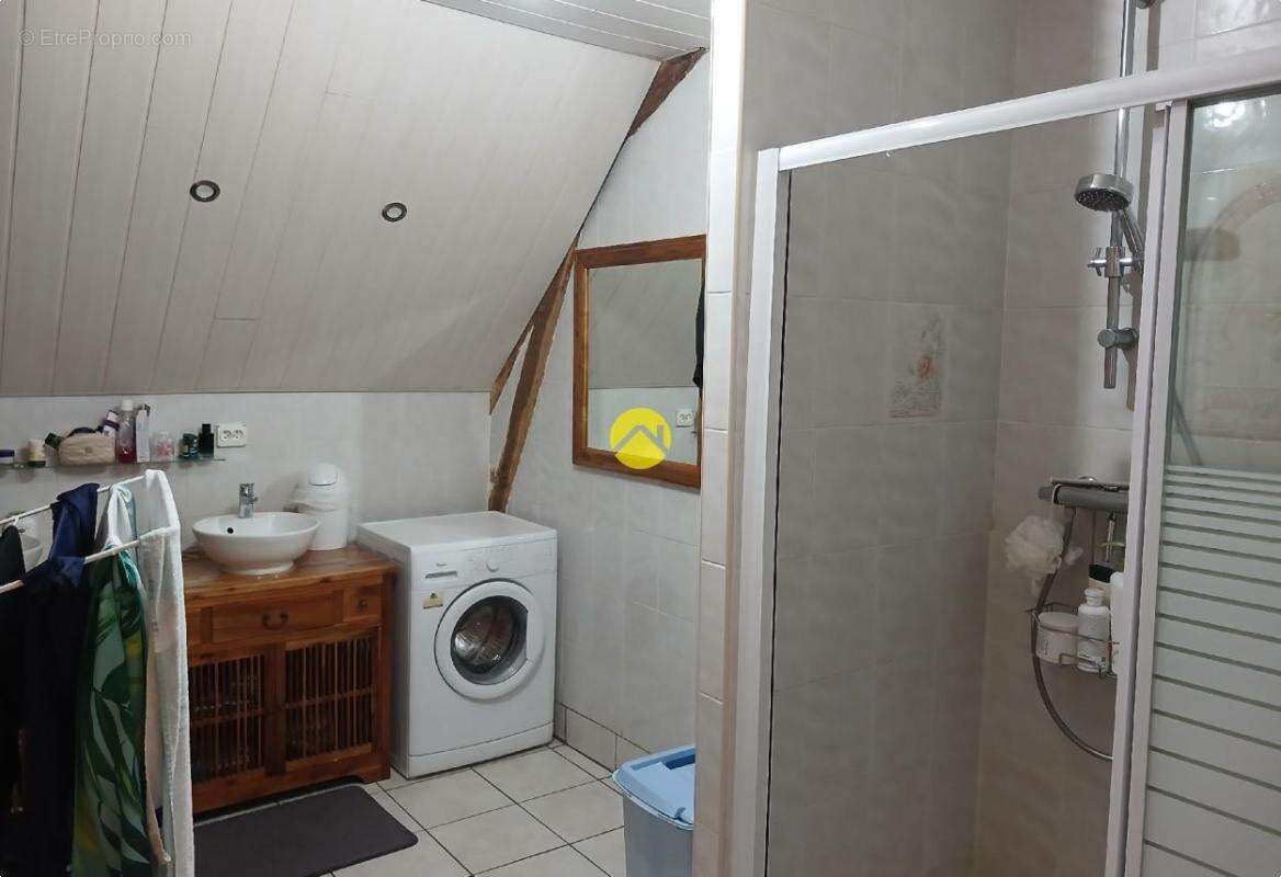 Ecoles et commerces à pied - photo 11