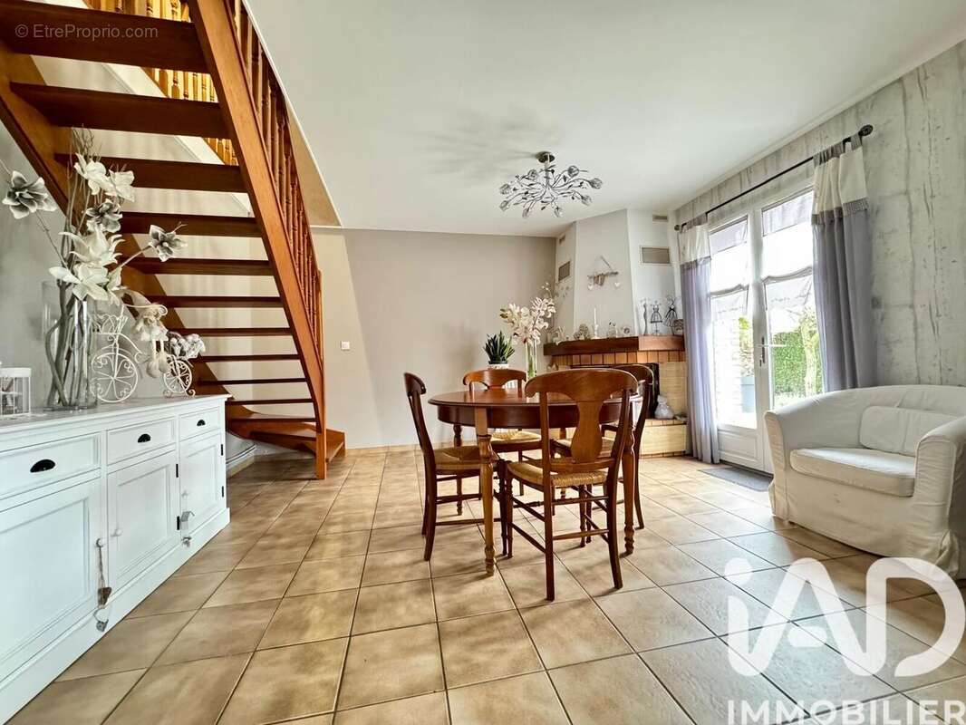 Photo 3 - Maison à SERQUES
