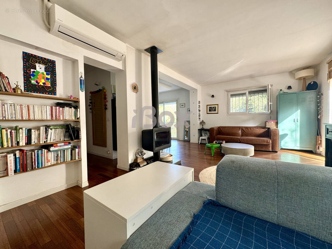 Maison à LA VALETTE-DU-VAR