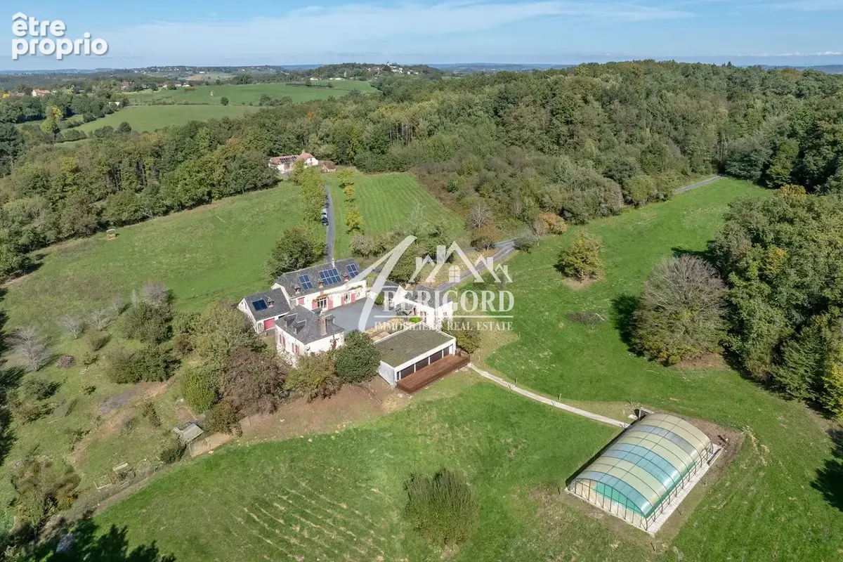 Maison 30 pièces 984 m² à vendre à Chatres (24120) - photo 1