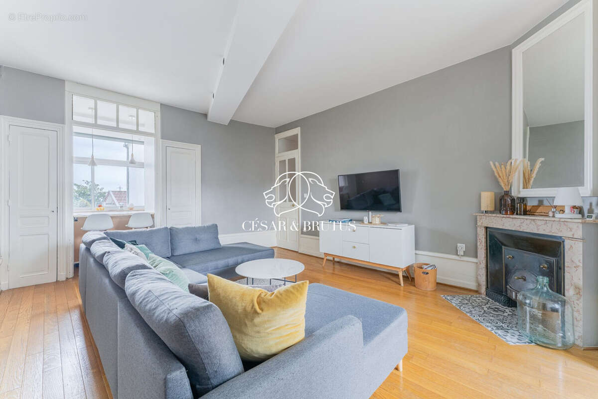 Appartement à OULLINS