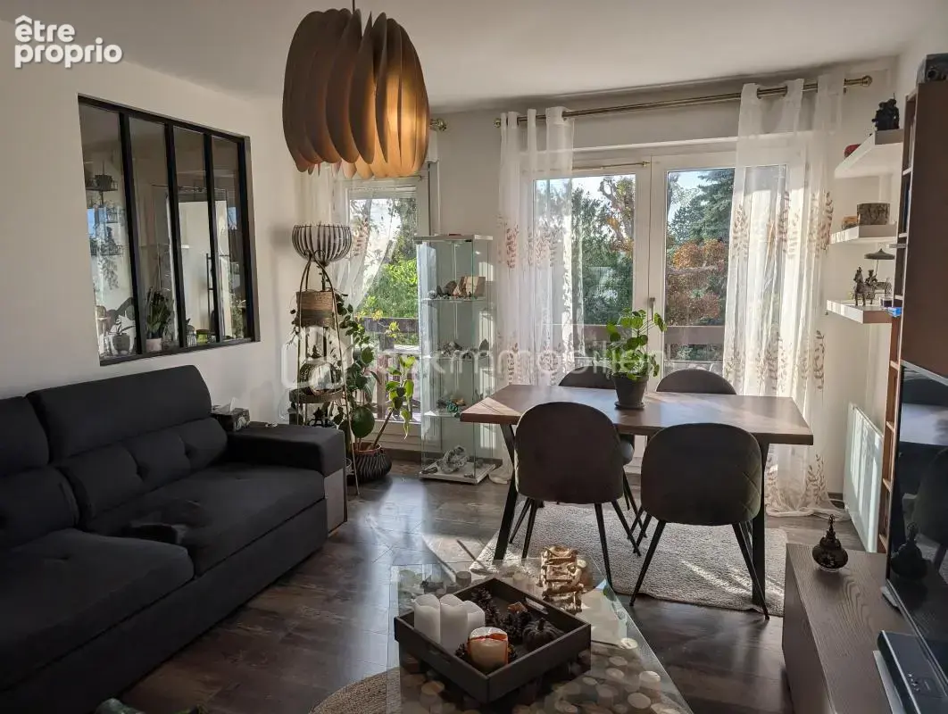 Appartement lumineux avec loggias, box et tennis privatif - photo 1