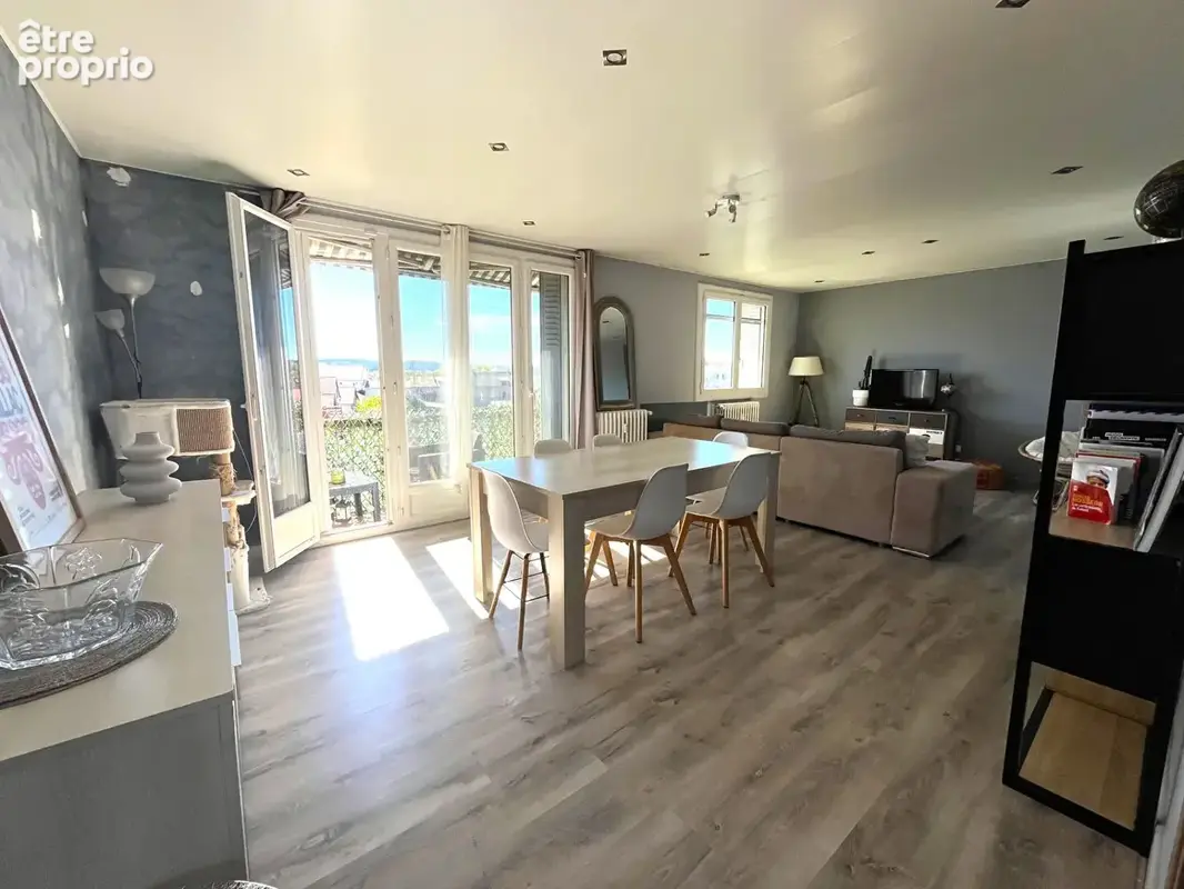 Appartement à ARPAJON-SUR-CERE
