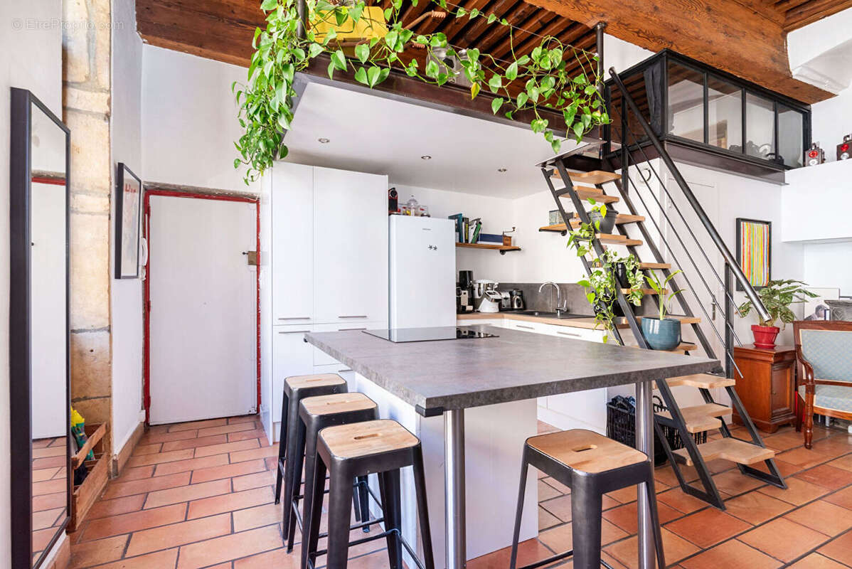 Appartement à LYON-5E