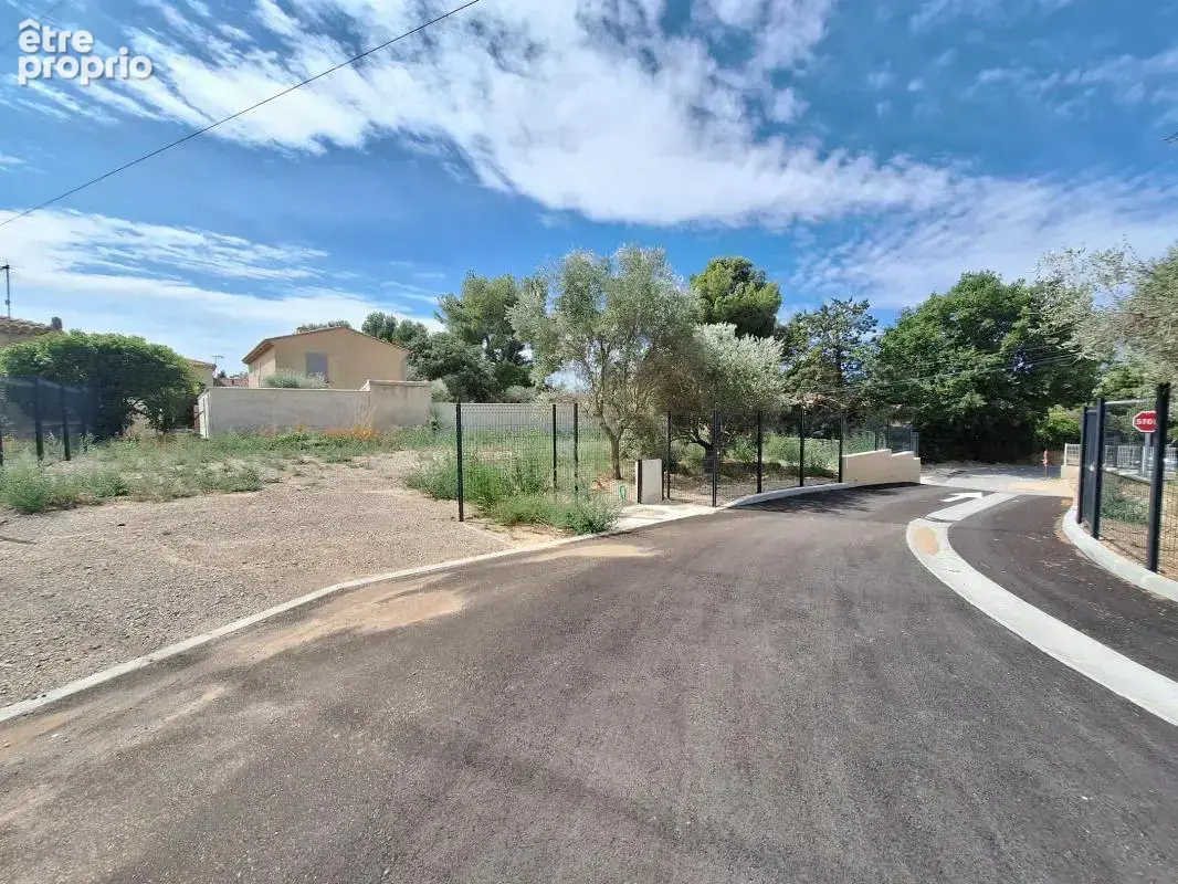 Terrain viabilise de  400 m² piscinable et libre constructeur - photo 4
