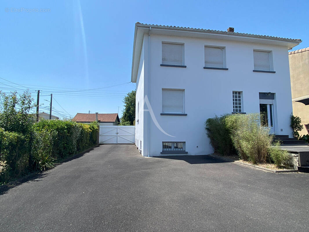 Maison à MERIGNAC