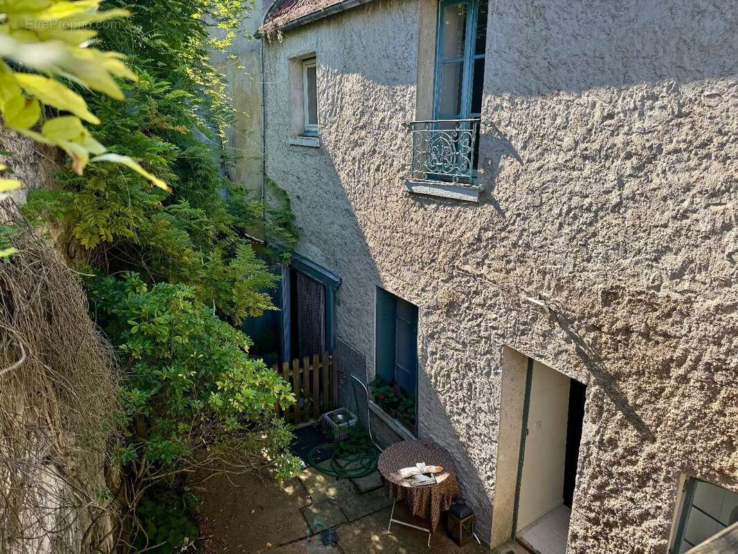 Maison à VETHEUIL
