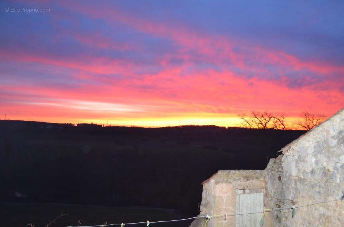 Maison à LES LEVES-ET-THOUMEYRAGUES