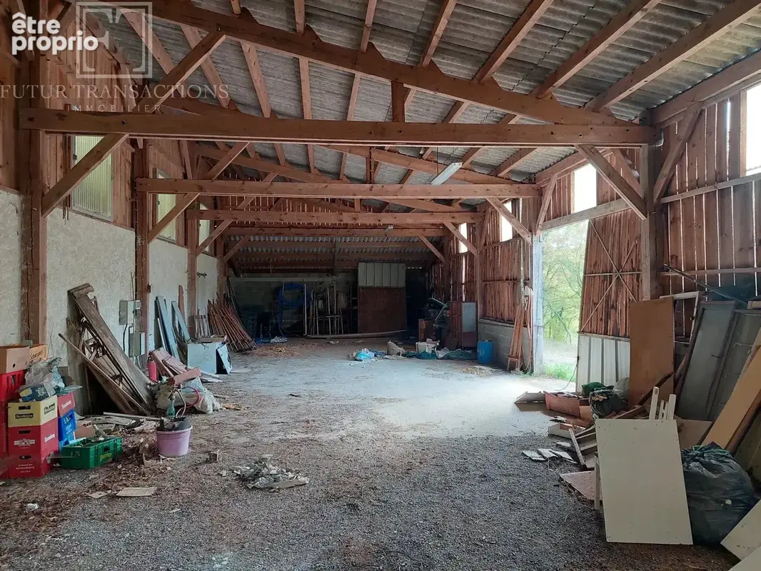 Propriété isolée sur 88 ha et étang - photo 13