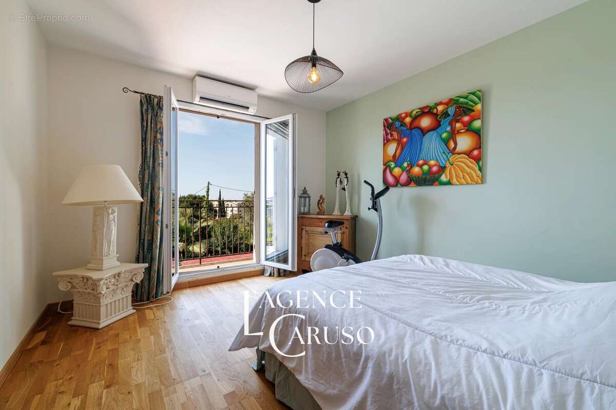 Maison à CAGNES-SUR-MER