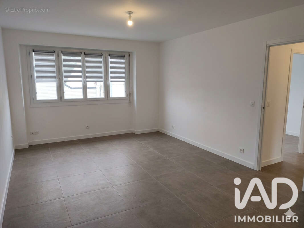 Appartement 65 m² à Angers  - photo 2