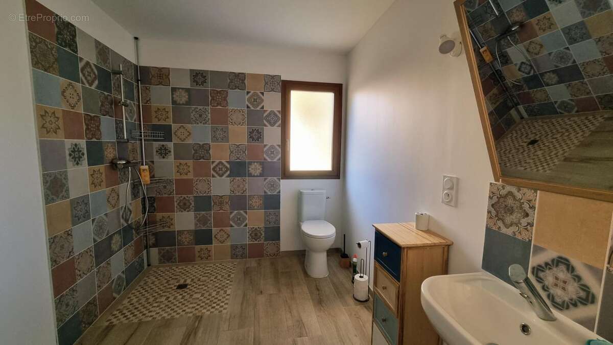 Maison à SAINT-FELIX-DE-VILLADEIX