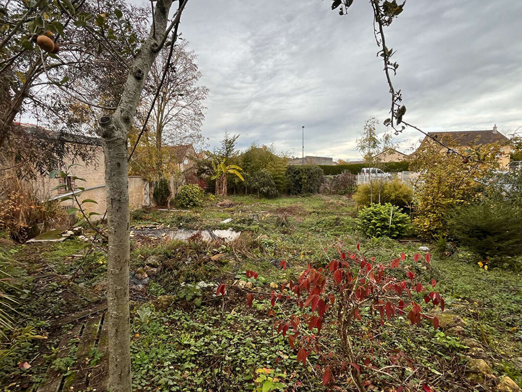 Terrain à BRETTEVILLE-SUR-LAIZE