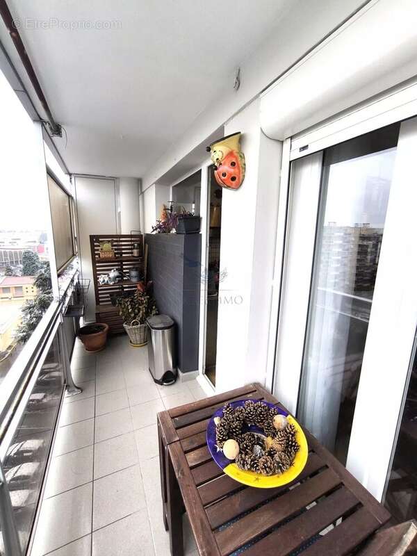 Appartement à SAINTE-FOY-LES-LYON