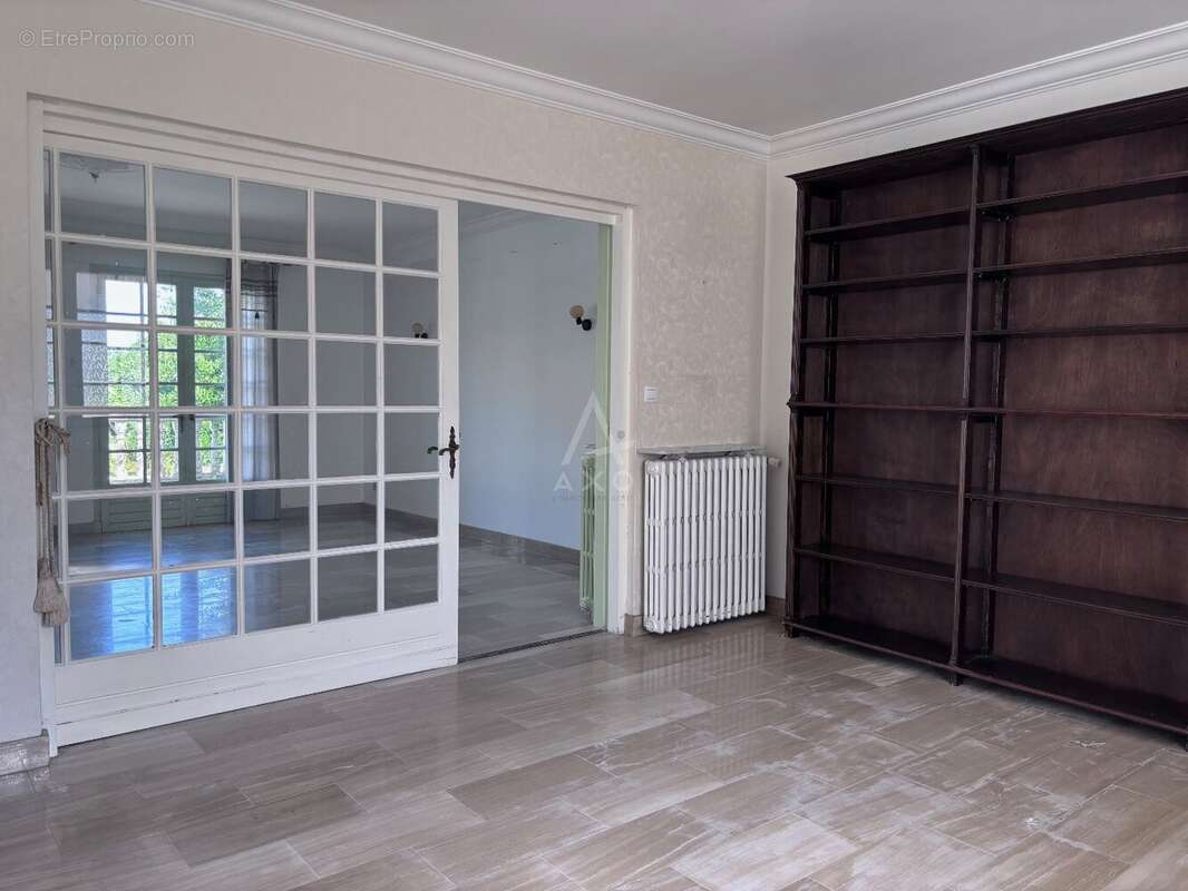 Propriété de caracttère du XIXème siécle - 265 m² avec piscine sur terrain de 1320 m² - photo 9