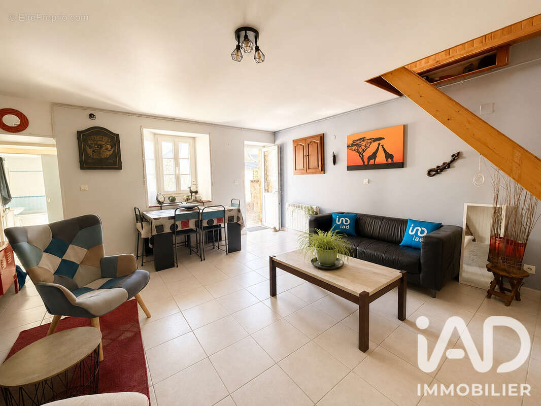 Maison 70 m² à Agon-Coutainville  - photo 6