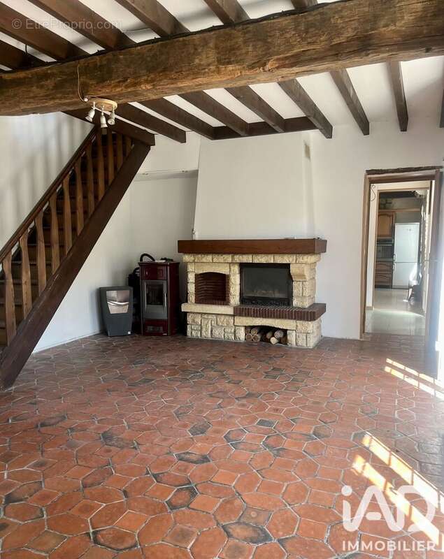 Photo 3