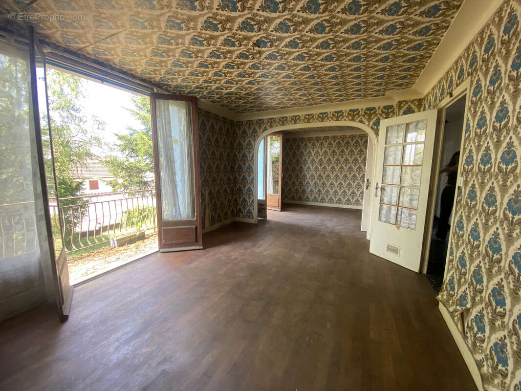 Maison à CERCY-LA-TOUR