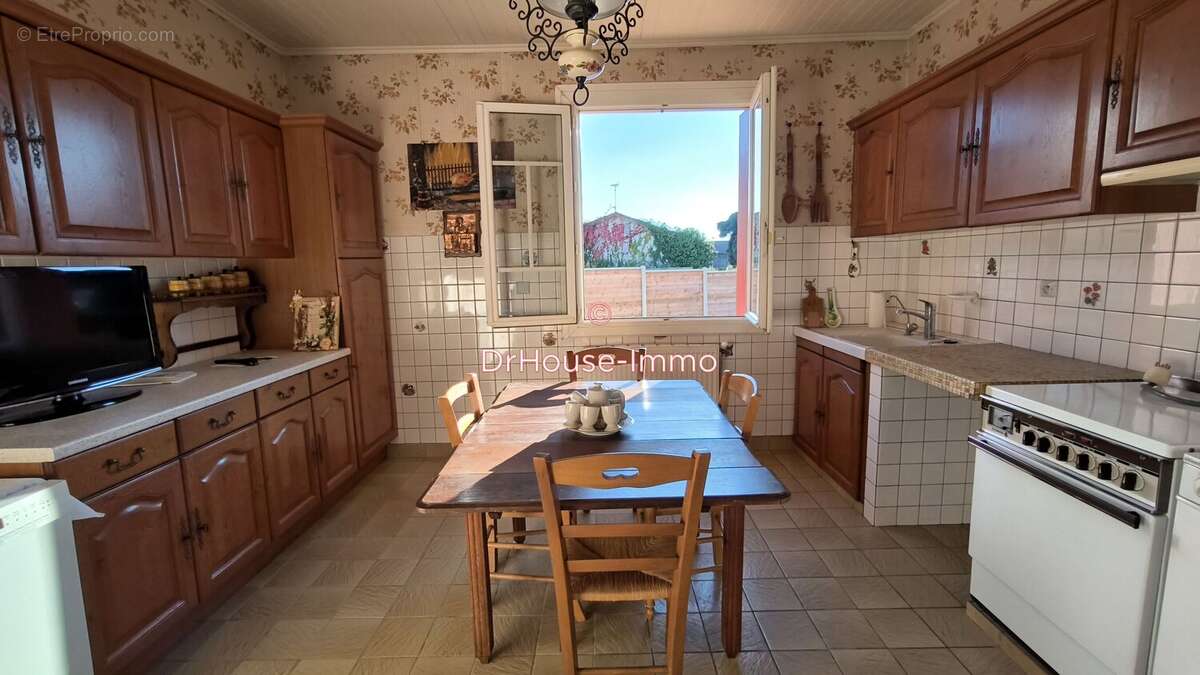 Maison à LONGUEVILLE