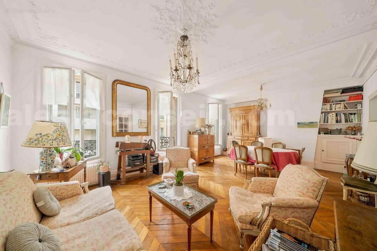 Photo n°6-2 - Appartement à PARIS-14E