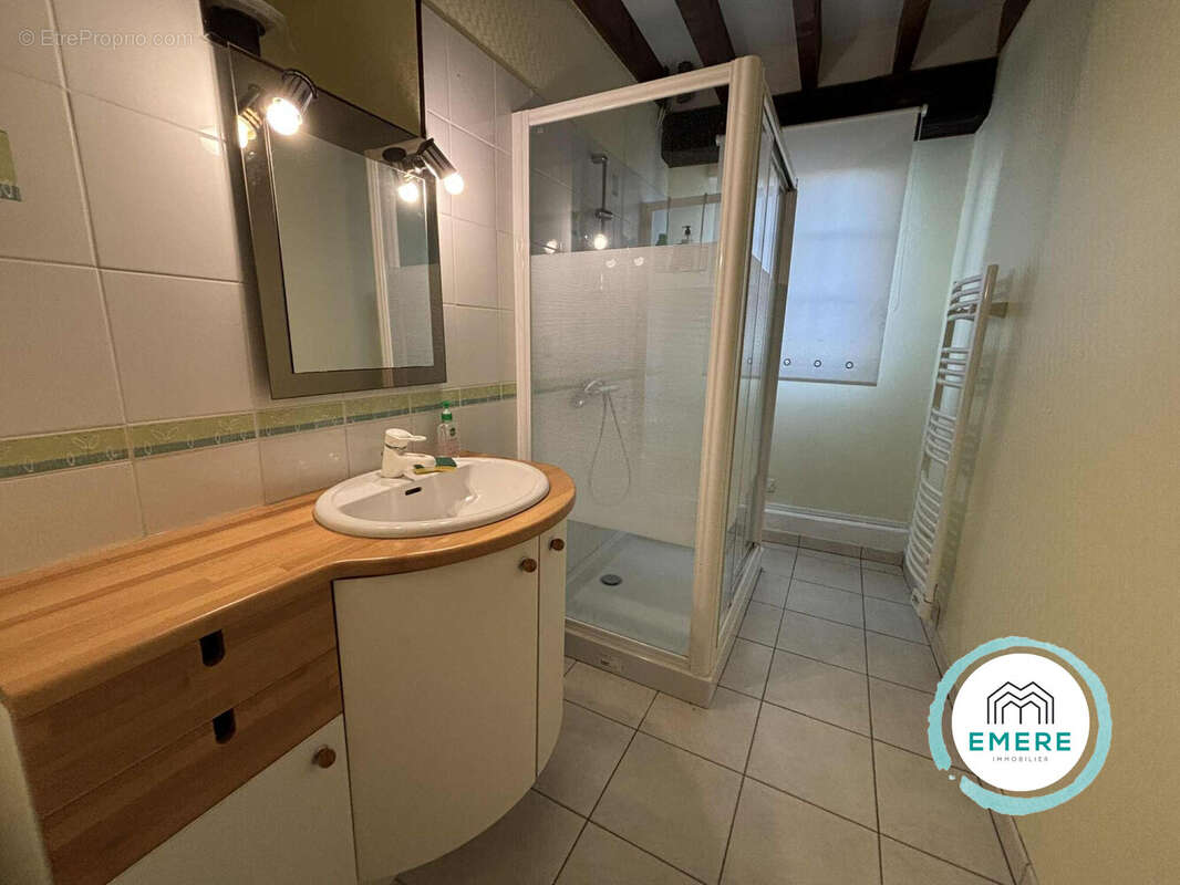 Maison à SAINT-AUBIN-DE-TERREGATTE