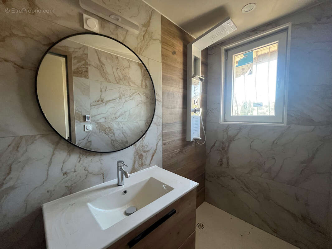 Appartement à PEGOMAS