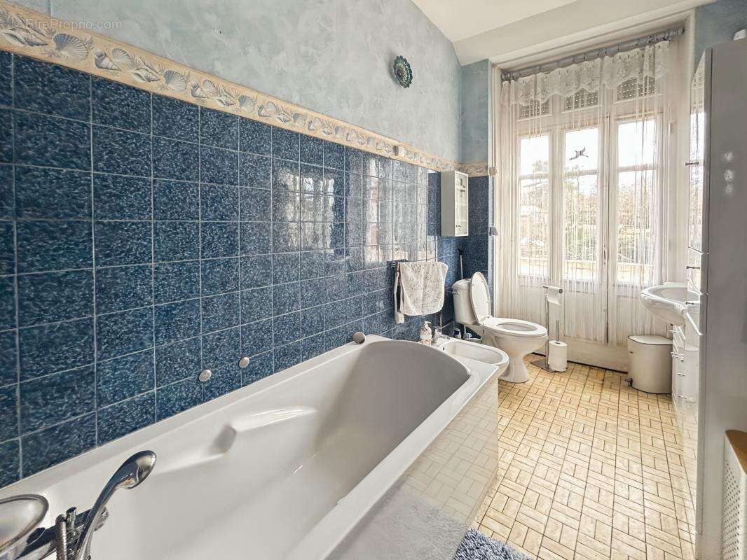 Maison à SARLIAC-SUR-L&#039;ISLE