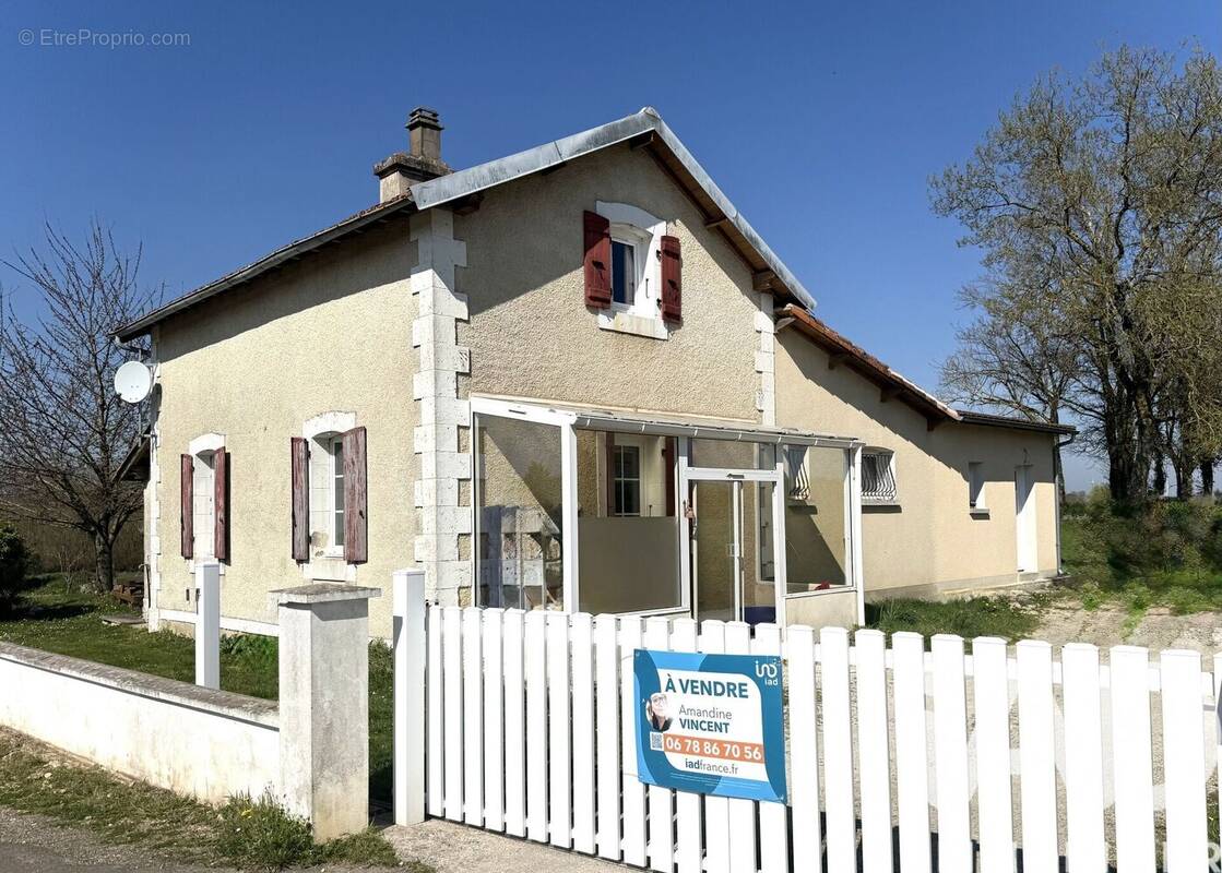 Photo 1 - Maison à MELLE
