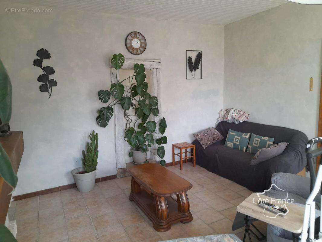 Maison à LA CAPELLE