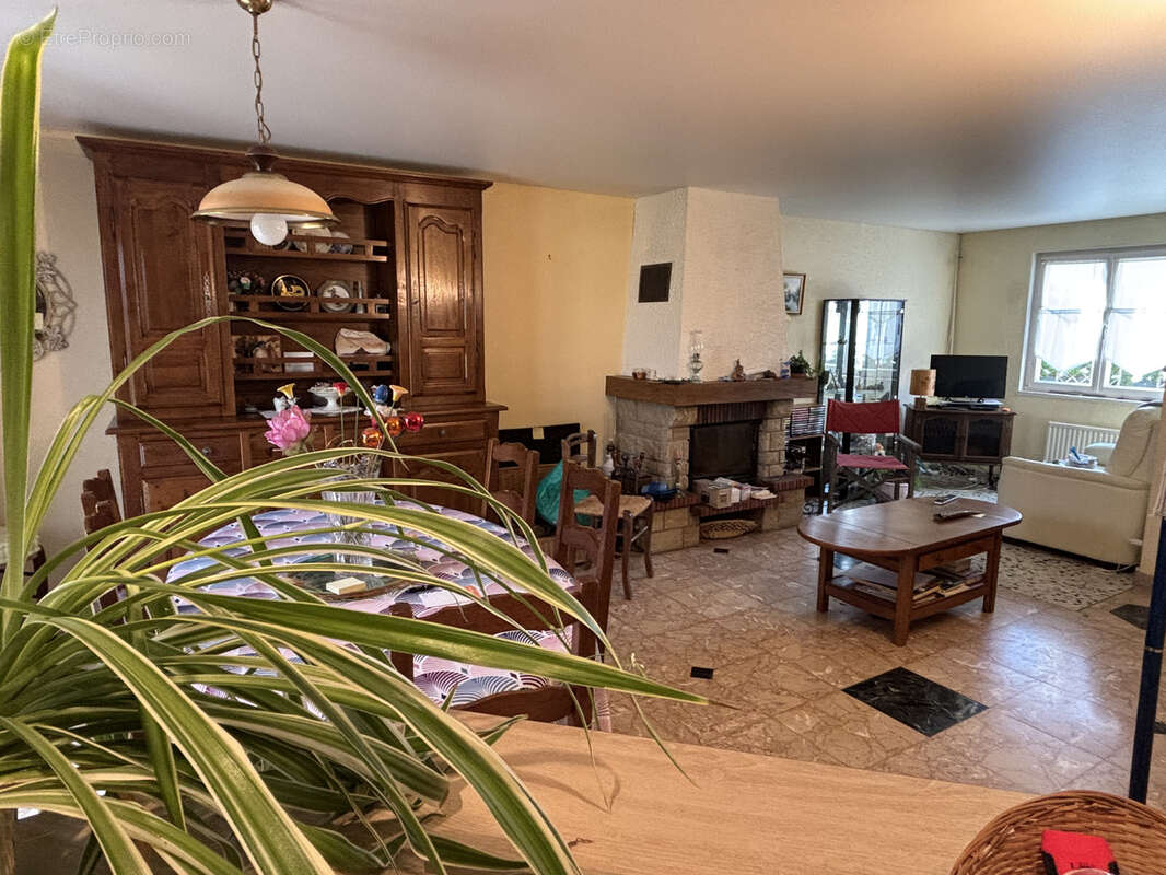 Maison à SAINT-APOLLINAIRE